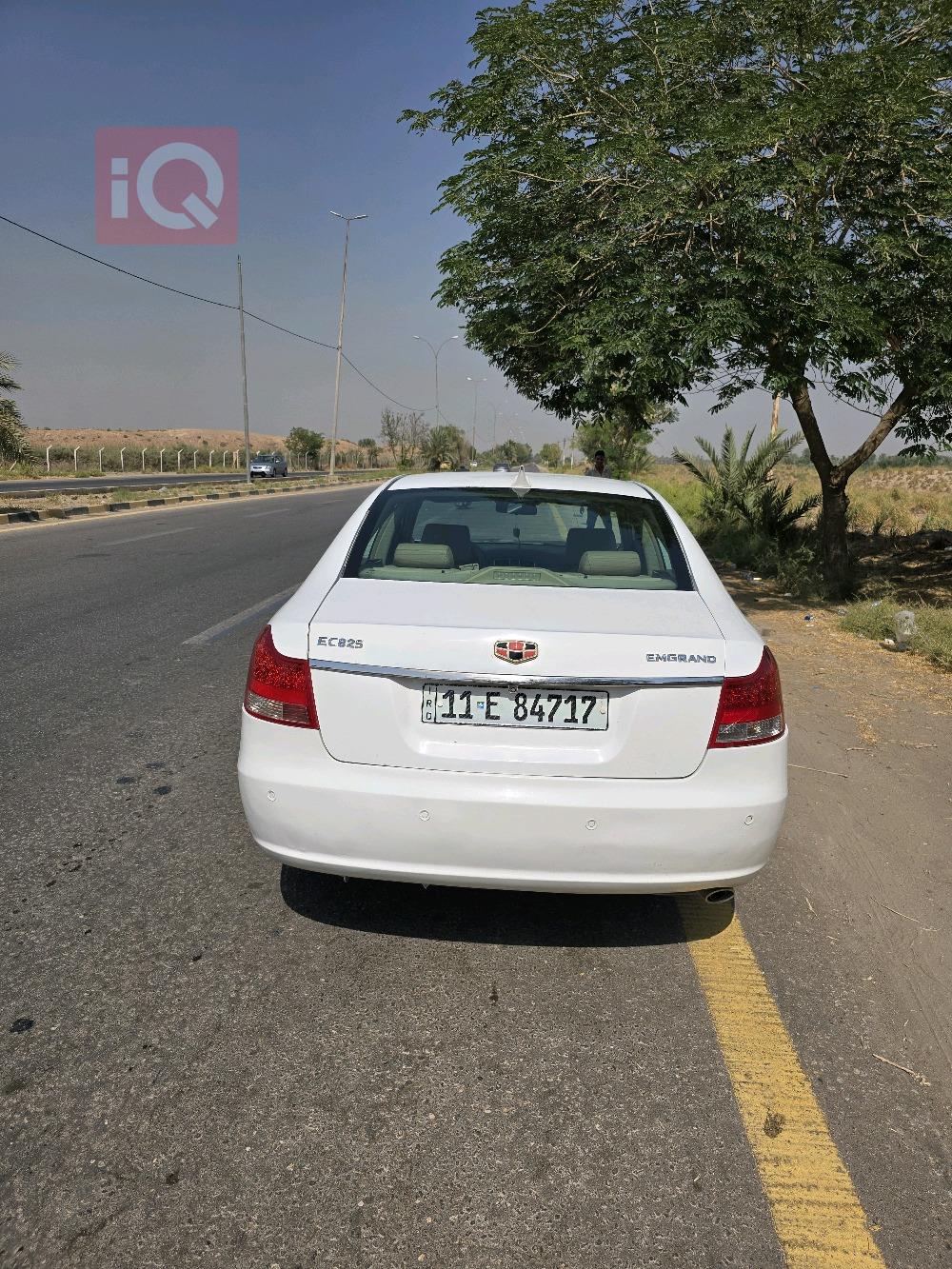 جیلی ئێم گراند EC8